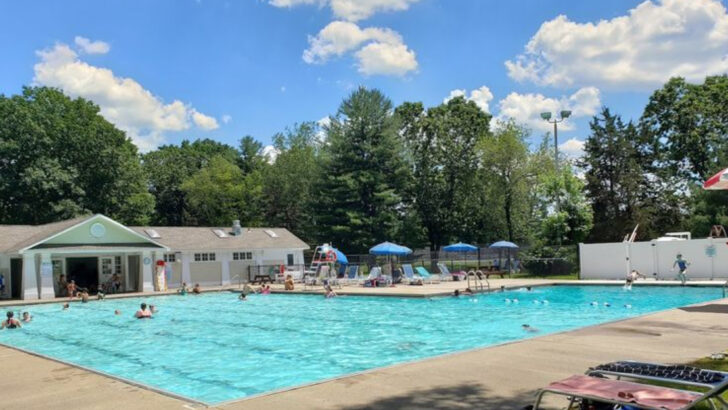 11 Connecticut Public Pools Families Return To Year After Year