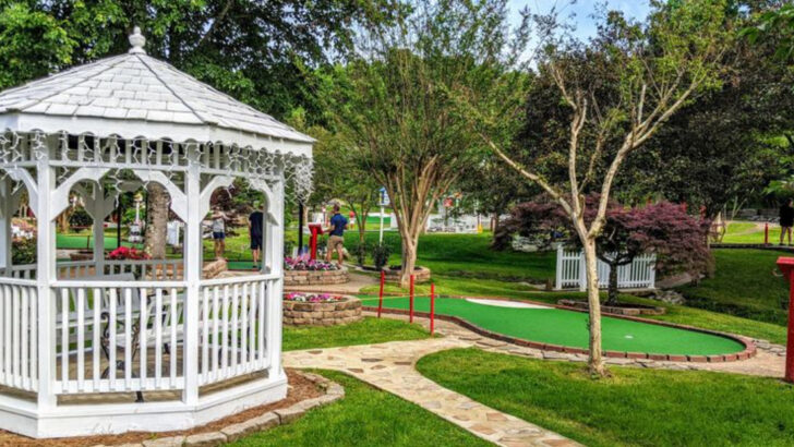 11 Georgia Mini Golf Spots That Combine Fun Themes And Outdoor Entertainment