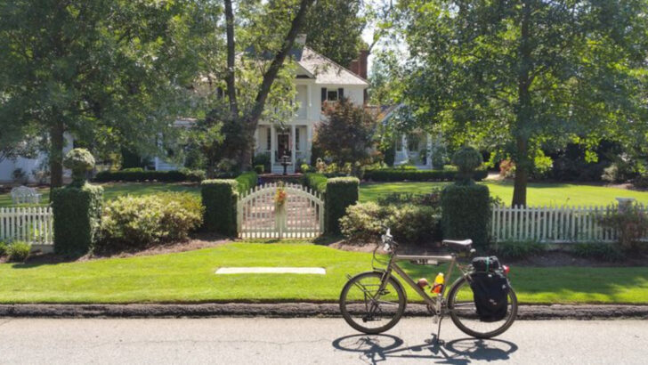 12 Georgia Places Where Families Can Slow Down And Enjoy June Together