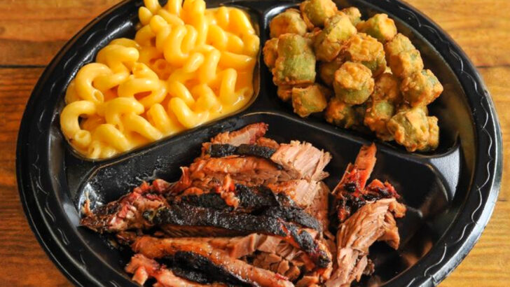 12 Georgia Smokehouse Restaurants That Locals Call BBQ Heaven