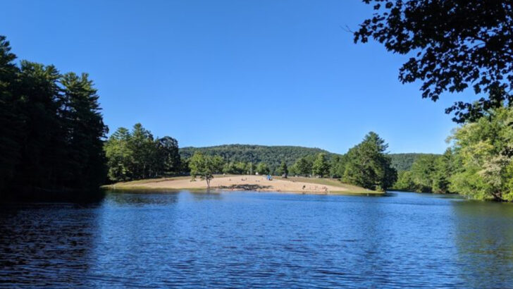 12 Swimming Holes In Connecticut Perfect For Beating The Heat Naturally