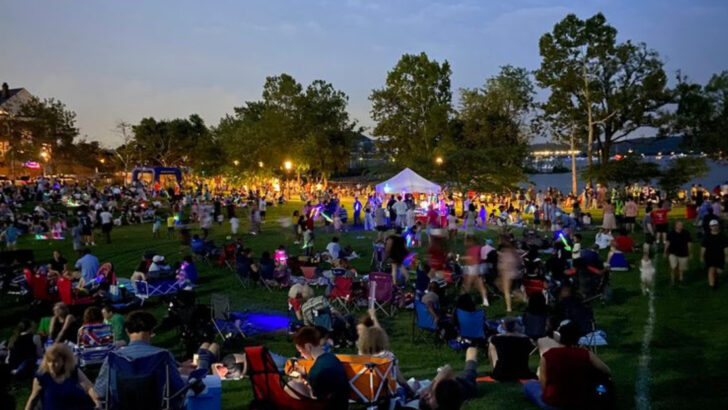 12 Virginia Towns Where The 4th Of July Is A Major Event
