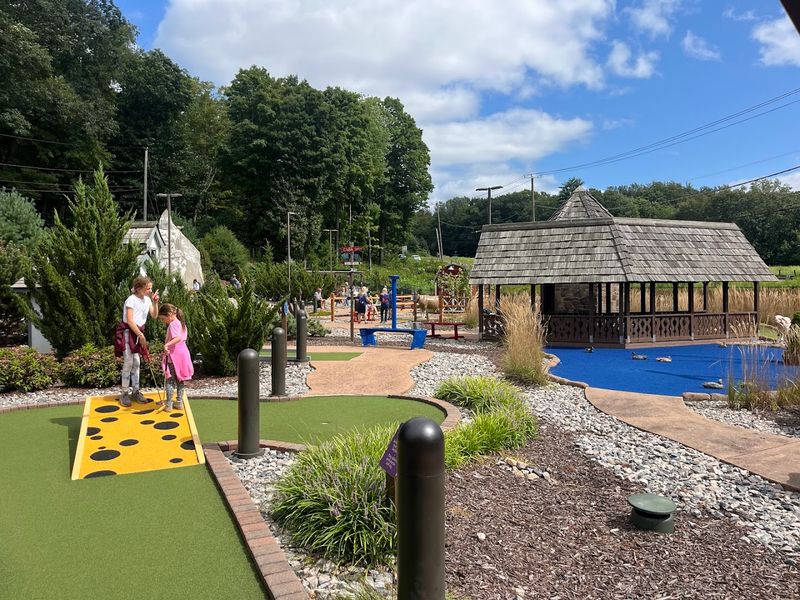 Matterhorn Mini Golf (Canton)