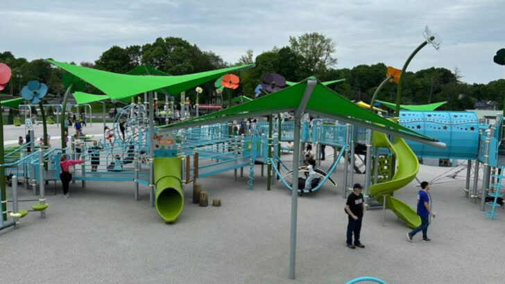 13 Huge Playgrounds Across Massachusetts That Families Keep Returning To