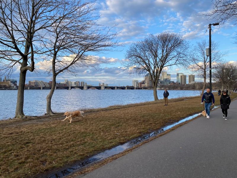 Boston Proper - Freedom Trail and Charles River Esplanade