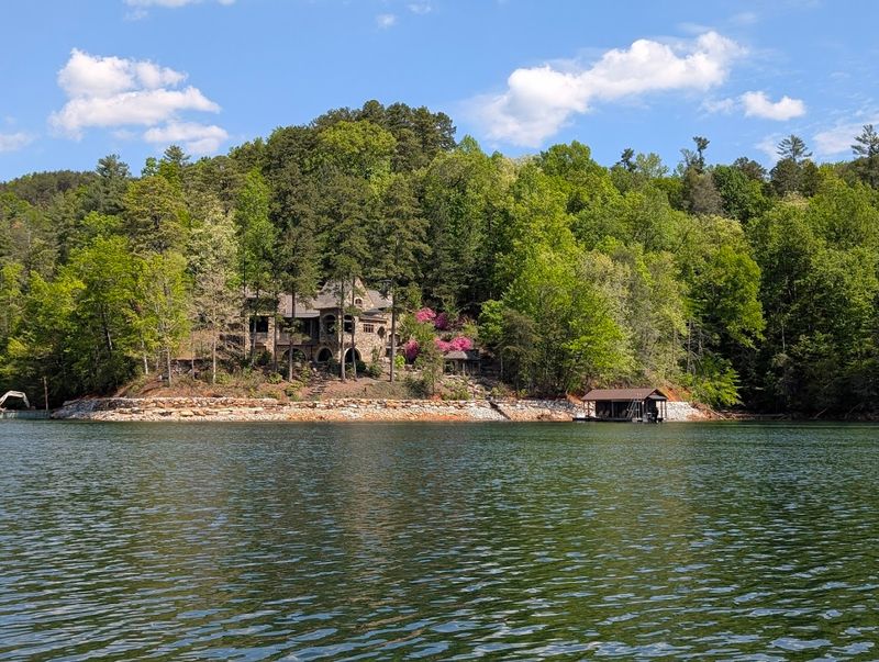 Lake Jocassee