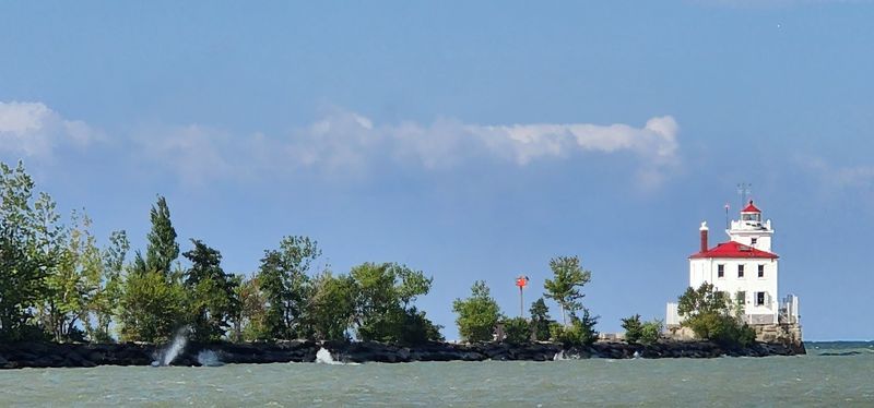 Headlands Beach State Park (Mentor, Lake)