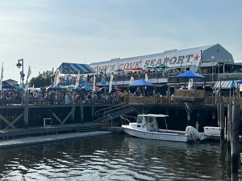 Captain’s Cove Seaport