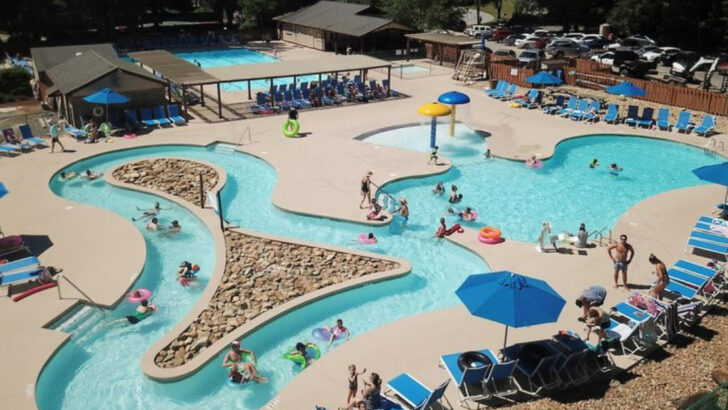 14 Waterpark Resorts In North Carolina Where Families Spend The Whole Weekend