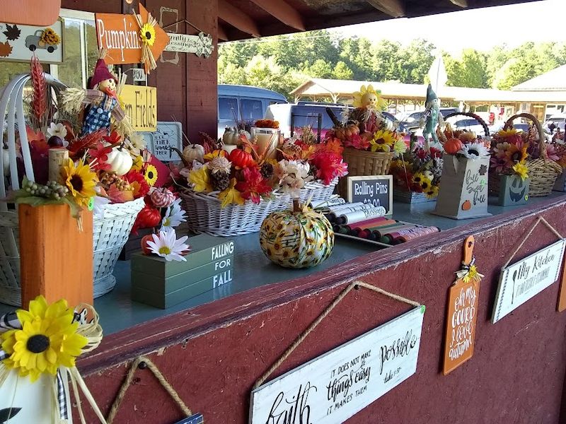 Decker's Flea Market, Murphy, Cherokee County