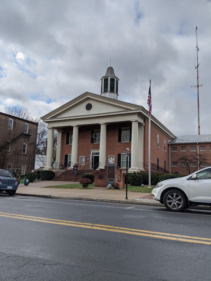 The Courthouse That Makes Time Feel Solid