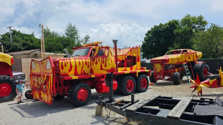 A Playground In Ohio Filled With Giant Robots and Trucks That Turns a Quick Stop Into Something Memorable
