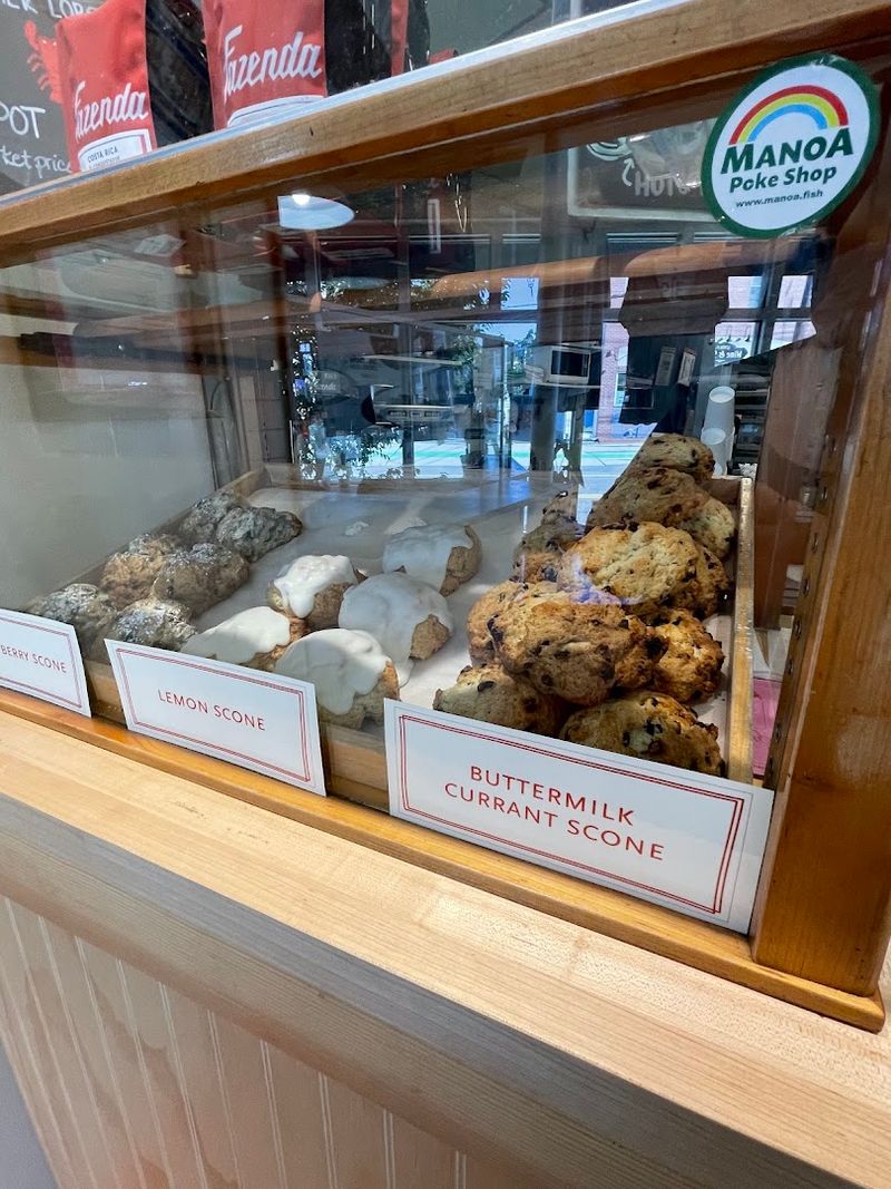 Petsi Pies Bakery Cafe &ndash; Somerville