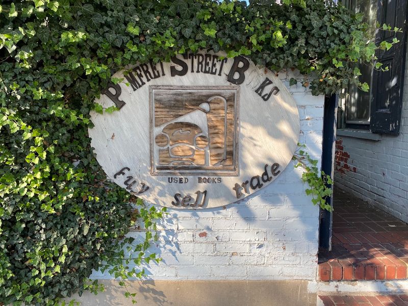 Read Rose Books - Carlisle, Cumberland County