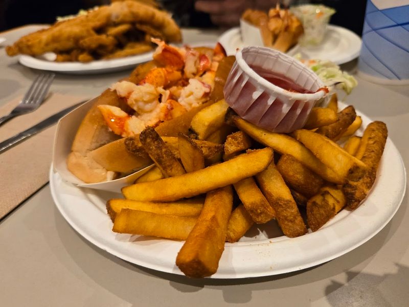 Lenny & Joe&rsquo;s Fish Tale &mdash; Madison, CT