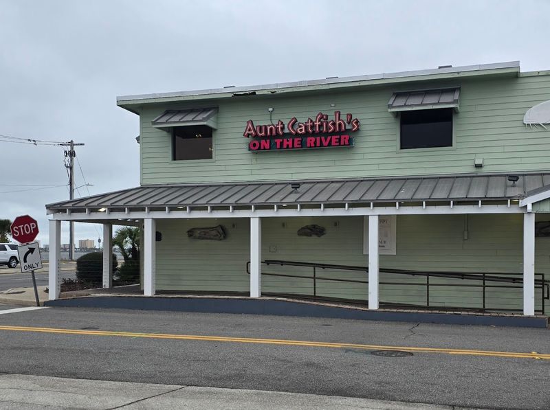 Aunt Catfish's on the River — Port Orange