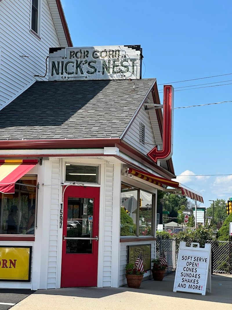 Nick's Nest (Holyoke)
