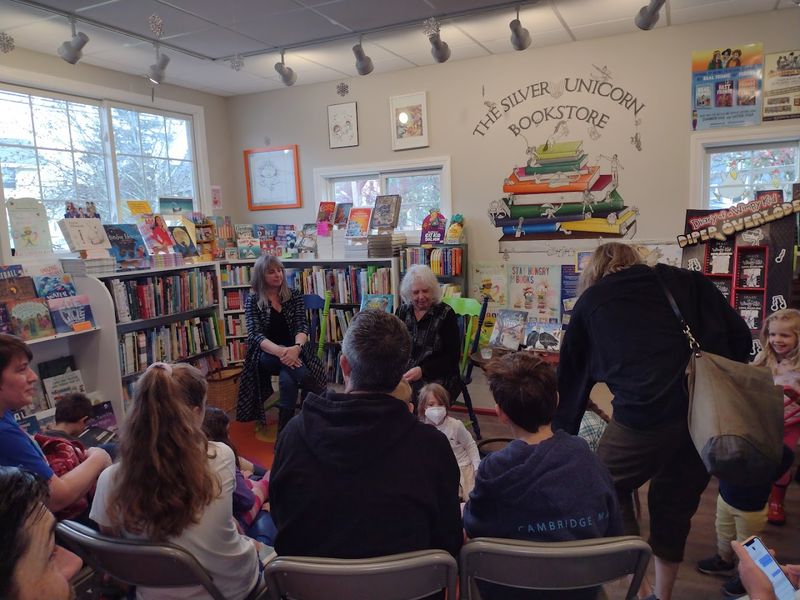 The Silver Unicorn Bookstore 