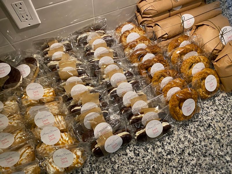Alexa Marie's Boutique Bakery | Gluten Free | Custom Cakes | Cupcakes 