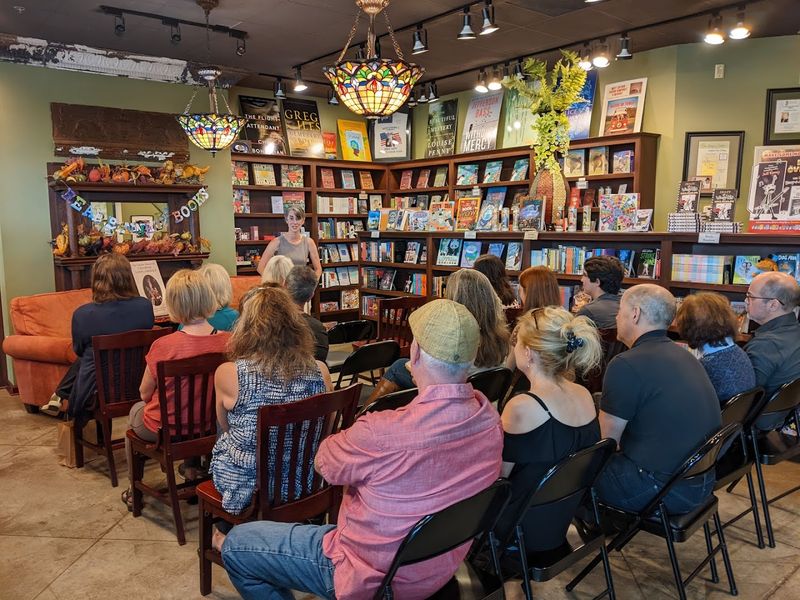 FoxTale Book Shoppe, Woodstock, Cherokee County