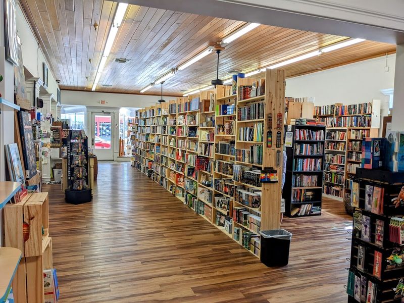 Barrel of Books and Games - Mount Dora