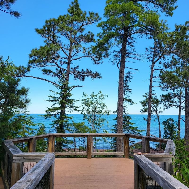Hunter's Point Overlook