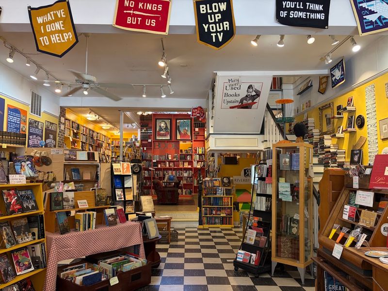 Riverby Books - Fredericksburg