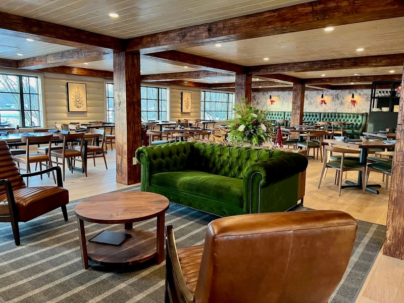Karl's Cabin Restaurant & Banquets (Plymouth)