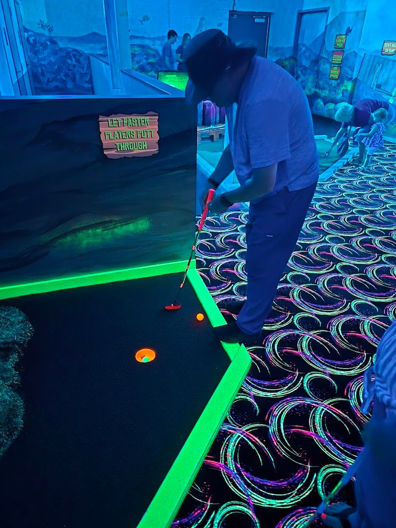 Great Lakes Glow Golf (Grand Rapids)