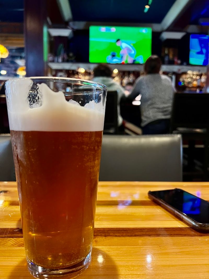 The London Bridge Pub (Raleigh)