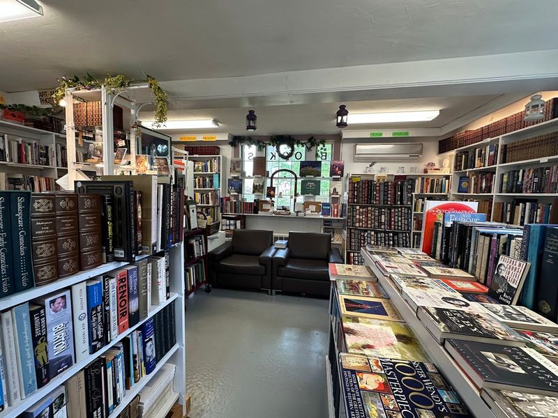 Barrow Bookstore 