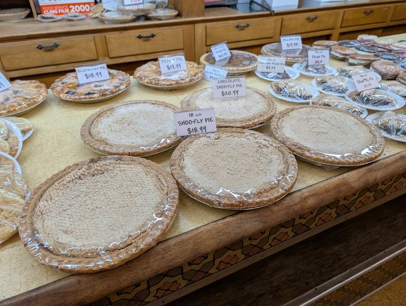Dutch Haven Shoo-Fly Pie Bakery - Ronks