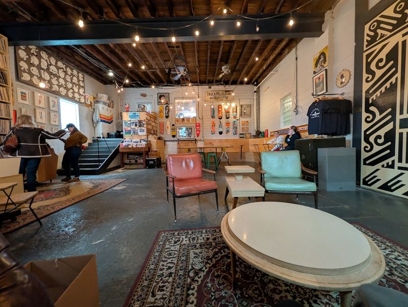 Hopscotch Coffee & Records - Winchester