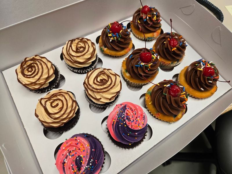 Oakleaf Cakes Bake Shop