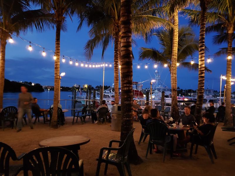 Square Grouper Tiki Bar — Jupiter