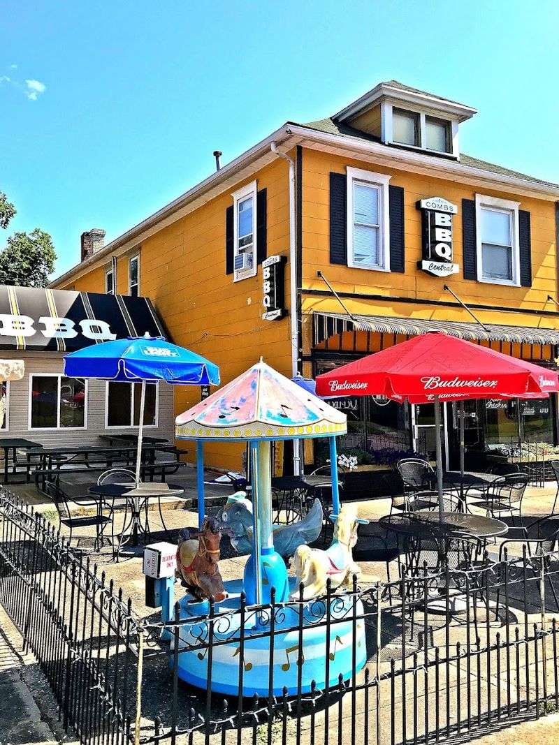Combs BBQ Central - Middletown