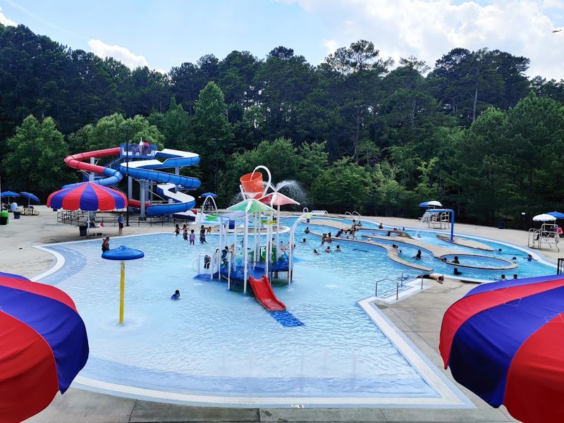 Mountain Park Aquatic Center & Water Park