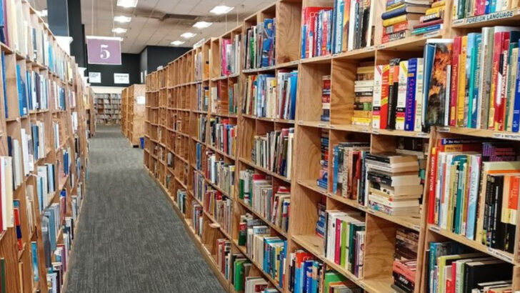 Book Lovers Say This Virginia Store Is The Most Fun Place To Browse For Hours