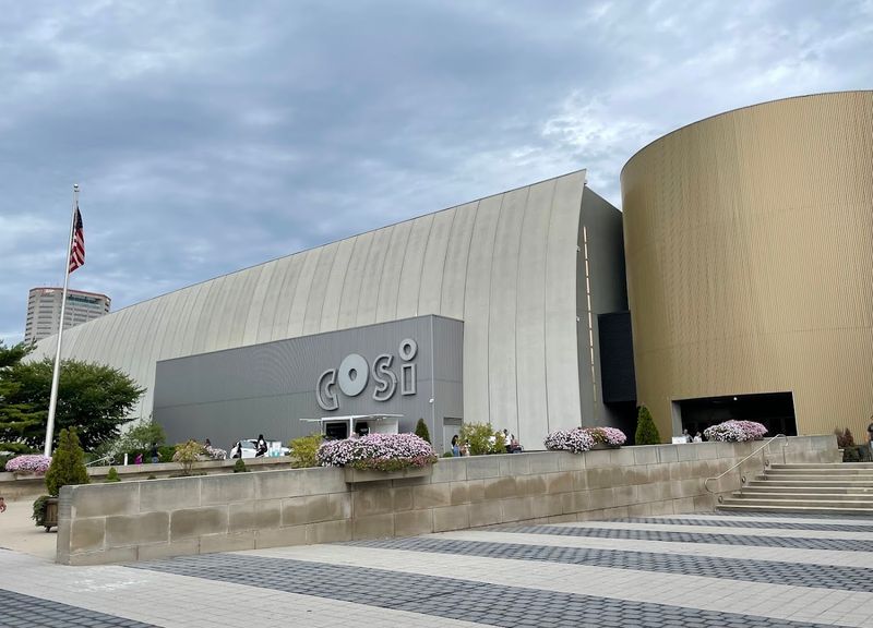 COSI Aquarium Exhibits