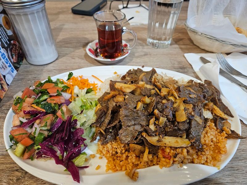 Turkish Lazuri Cafe