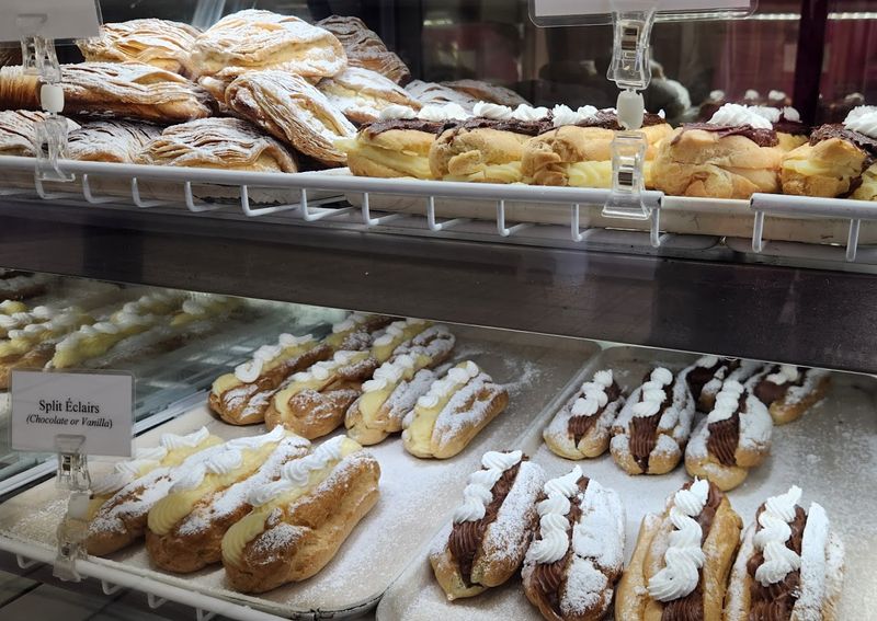 Lucibello&rsquo;s Pastry Shop (New Haven)