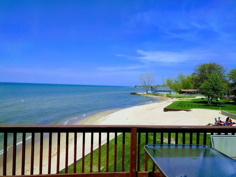Bella Vista Inn & Sunset Bay Resort
