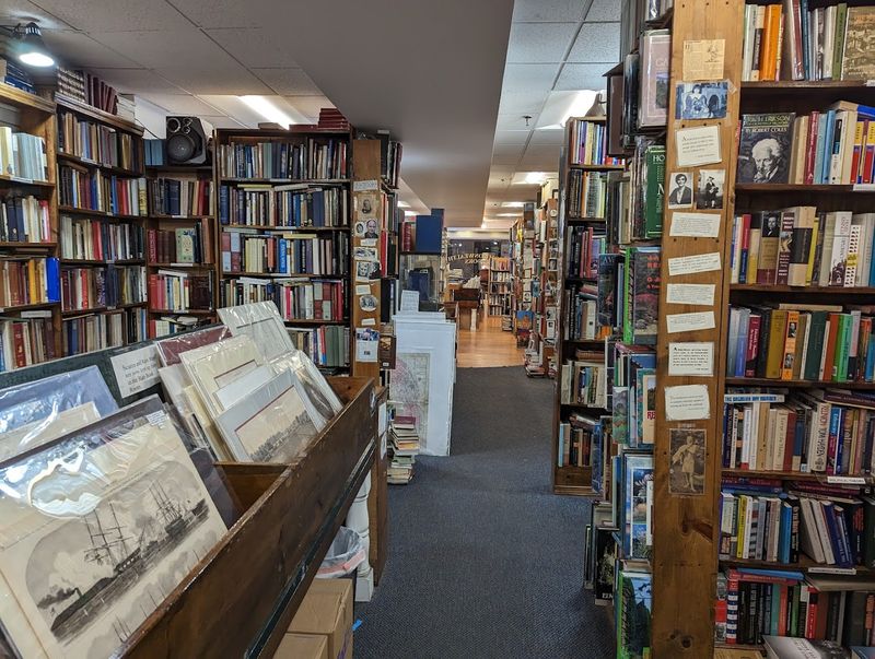 Commonwealth Books - Boston
