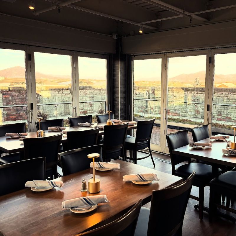Six & Sky Rooftop Grille - Roanoke