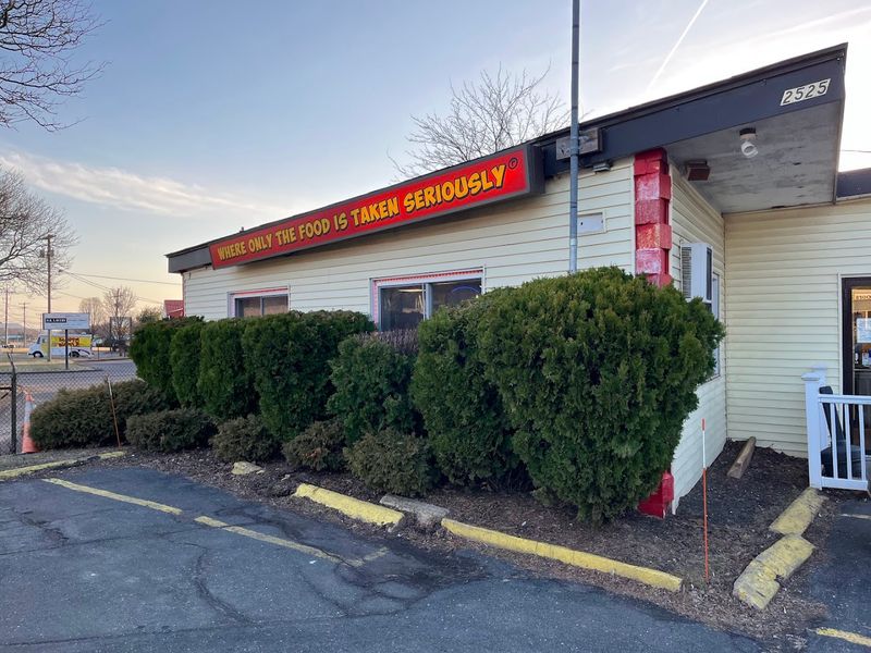 Doogie&rsquo;s - Newington