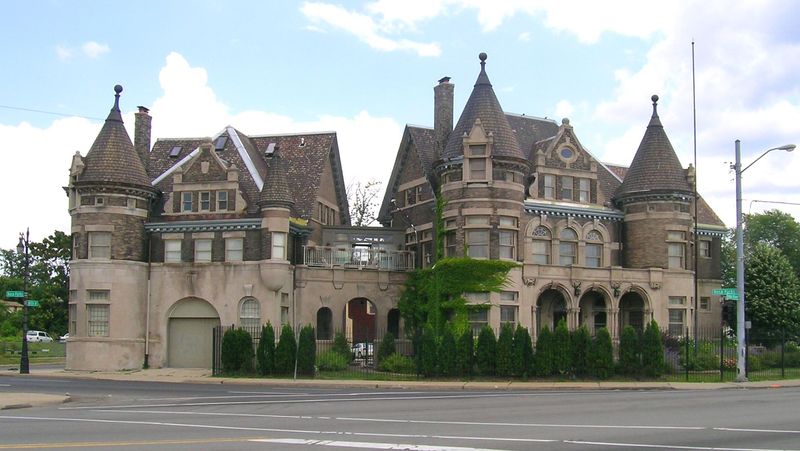 The Castle Lofts, Detroit, Wayne County