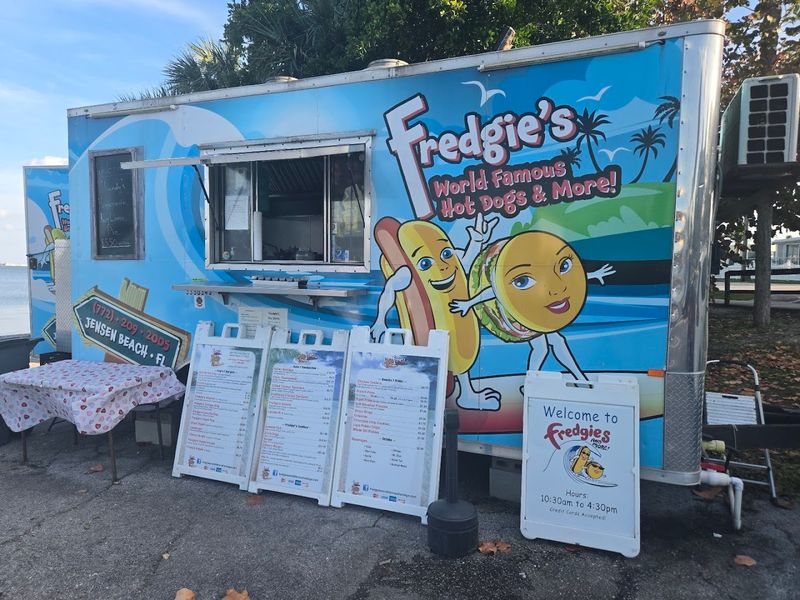 Fredgie’s World Famous Hot Dogs