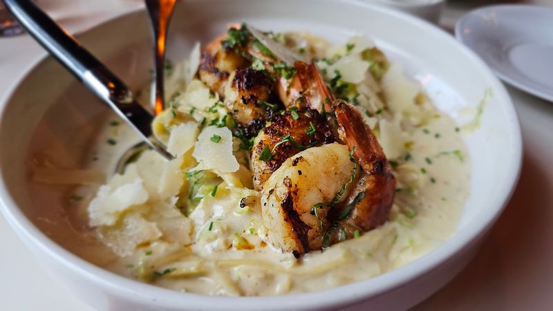 L'Albatros - Cleveland, Cuyahoga County