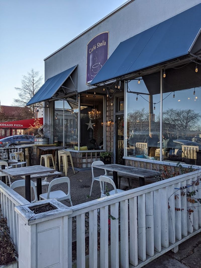 Cafe Stella (Norfolk)