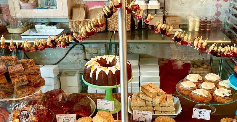 Old-Fashioned Chocolate Cake – Pastry Bakery, Savannah